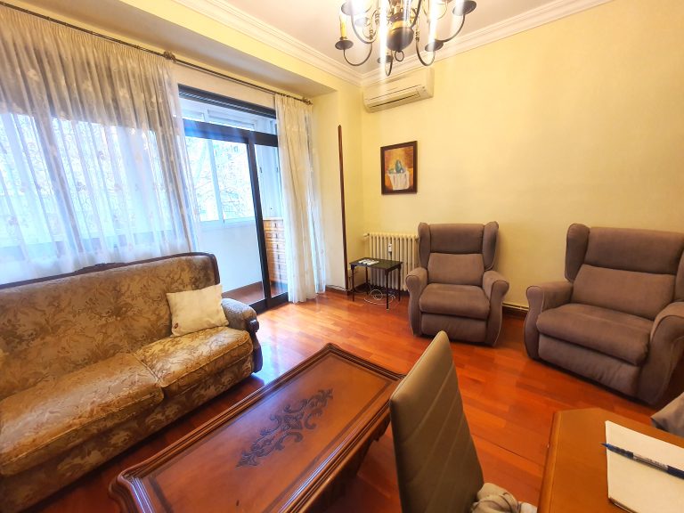 Piso en venta calle Comandante Benitez